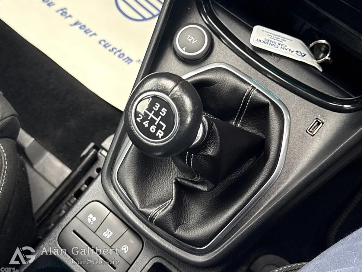 Ford Puma MPV, Petrol Hybrid, 2021, Blue