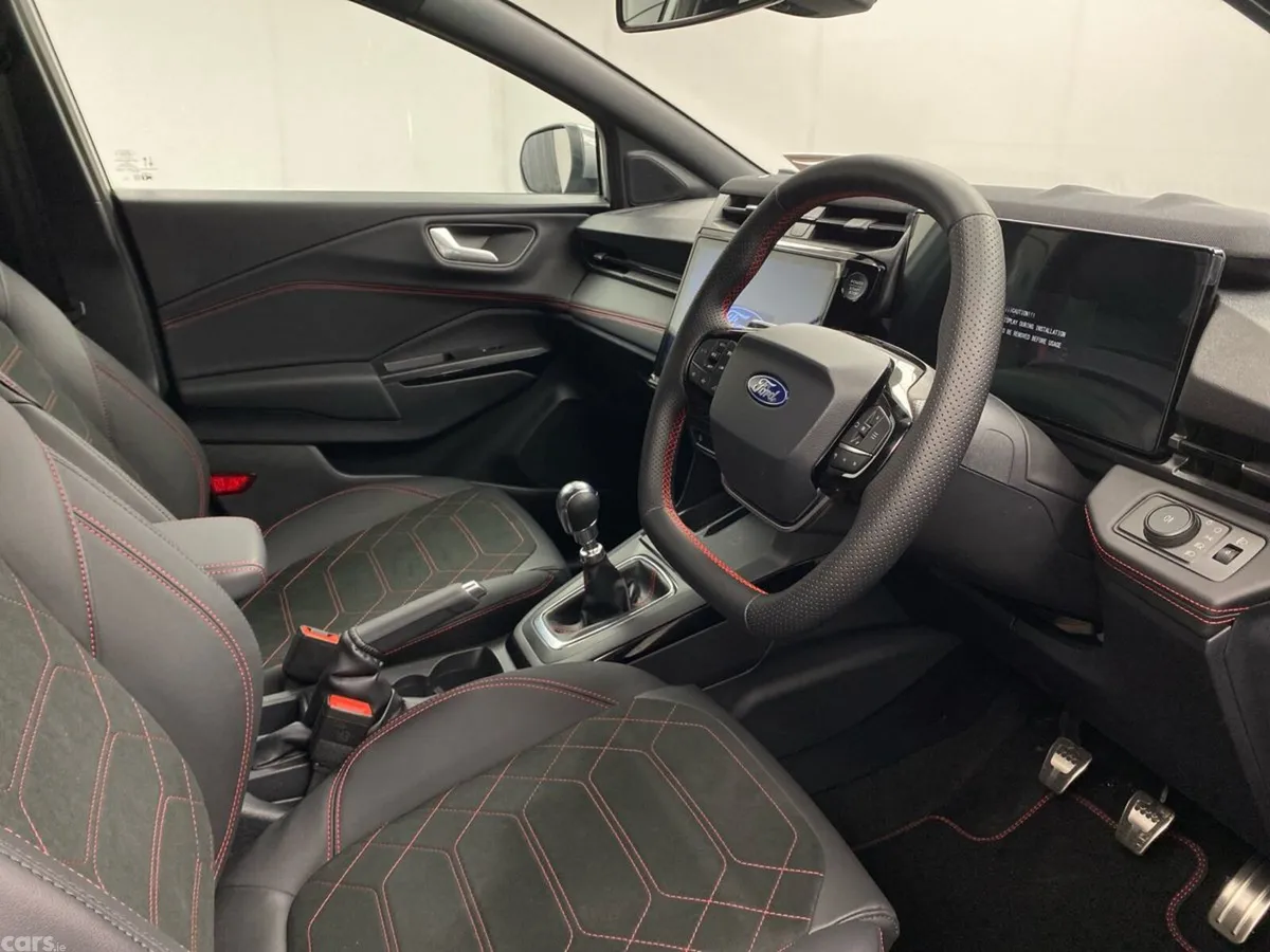 Ford Puma SUV, Petrol Hybrid, 2026, Grey
