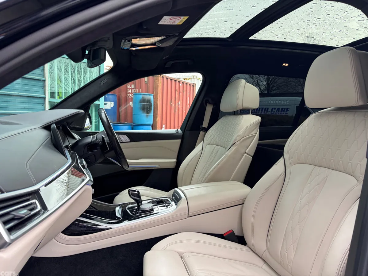 BMW X7 Van, Diesel, 2021, Black