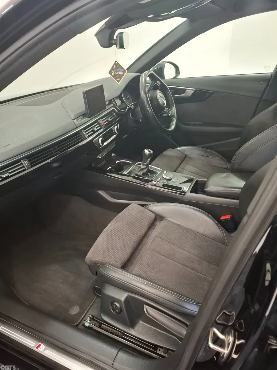 Audi A4 Saloon, Diesel, 2018, Black