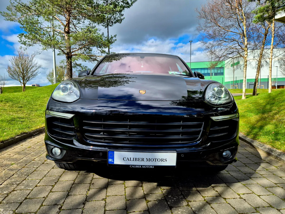 Porsche Cayenne SUV, Petrol, 2017, Black