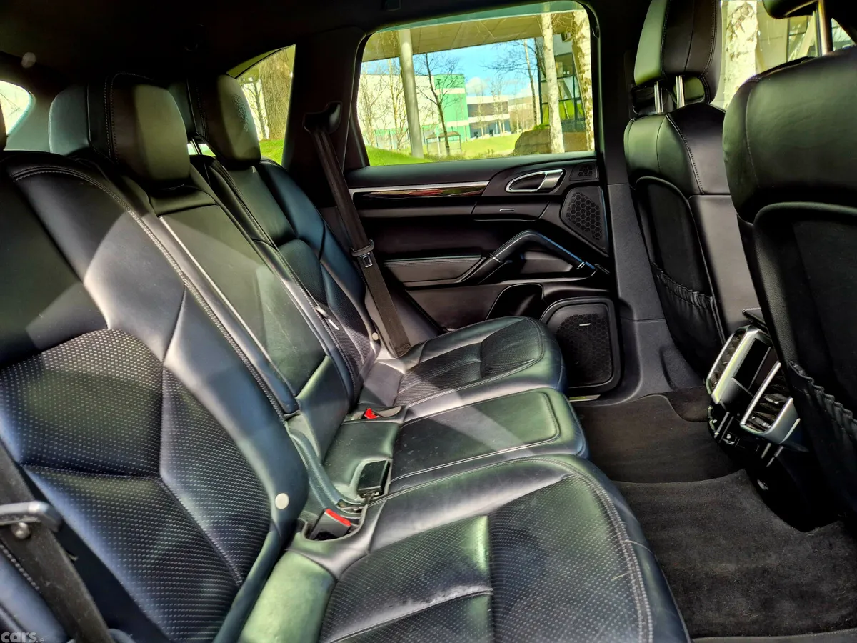 Porsche Cayenne SUV, Petrol, 2017, Black