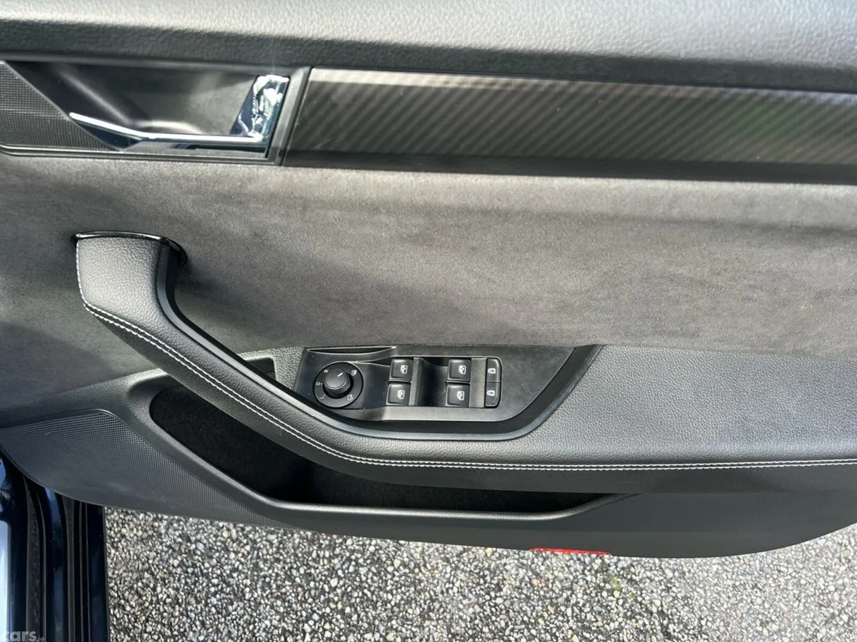 Skoda Superb Saloon, Diesel, 2024, Black