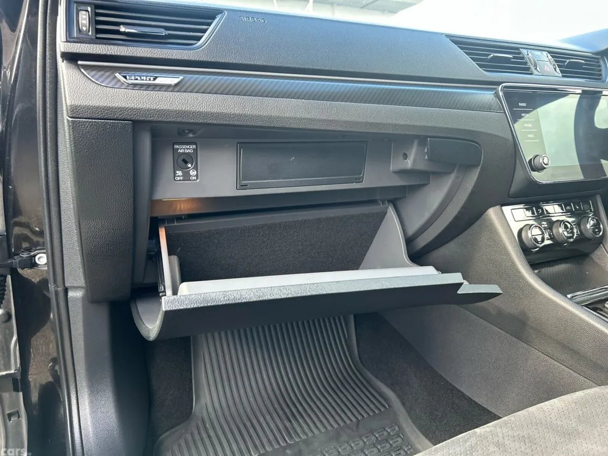 Skoda Superb Saloon, Diesel, 2024, Black