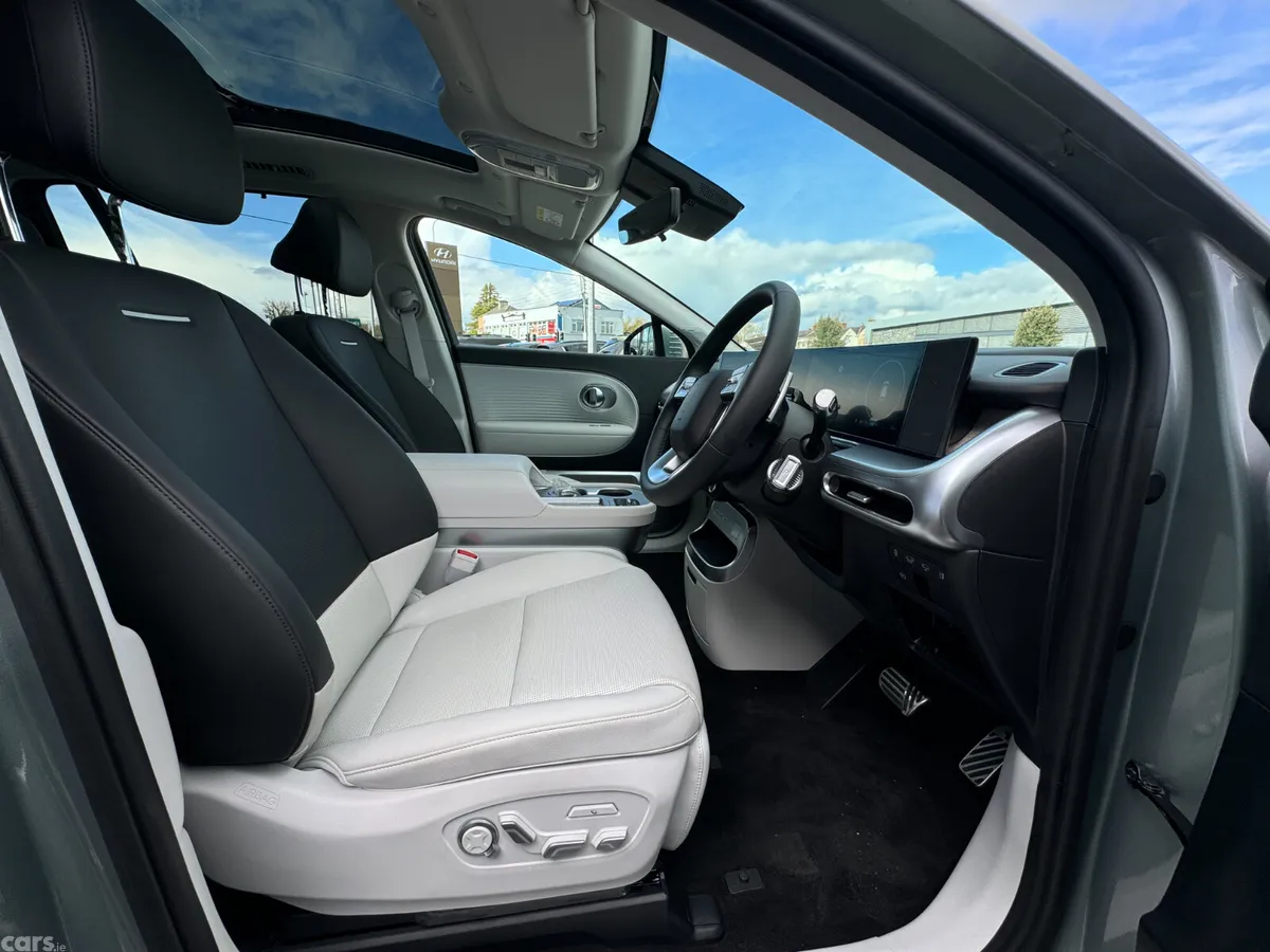 Hyundai IONIQ 9 SUV, Electric, 2027, Grey