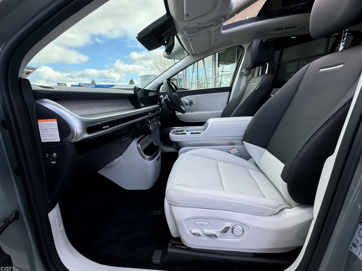 Hyundai IONIQ 9 SUV, Electric, 2027, Grey