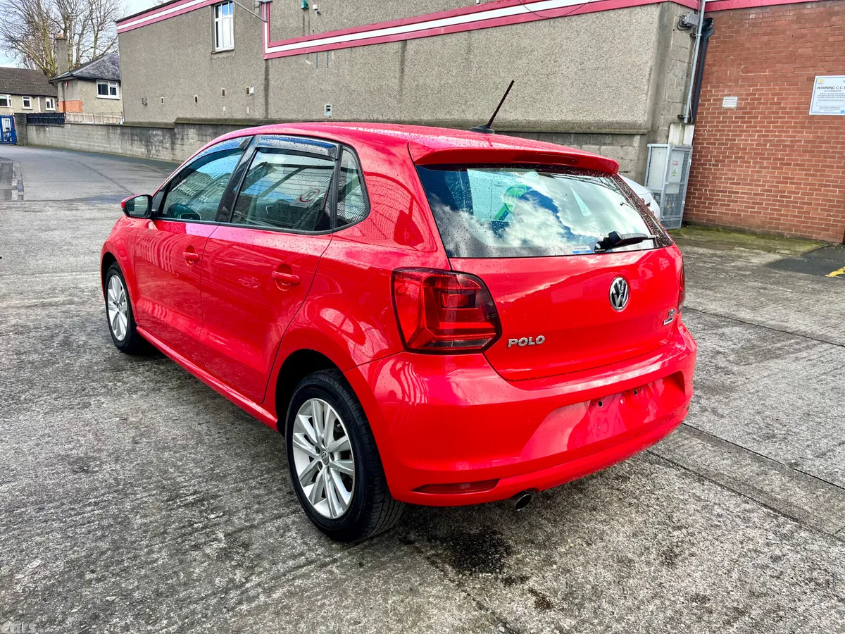 Volkswagen Polo Hatchback, Petrol, 2016, Red