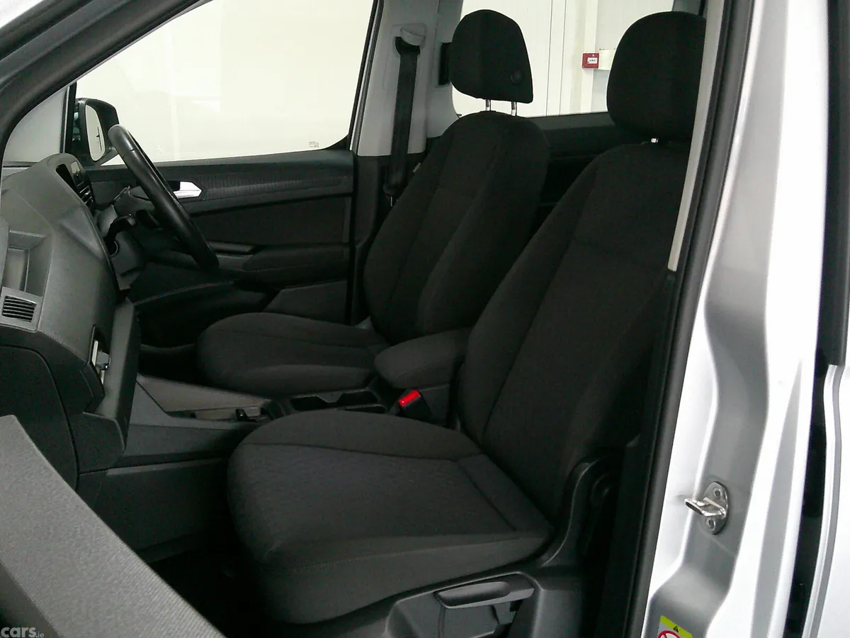 Volkswagen Caddy Maxi Life MPV, Diesel, 2023, Grey