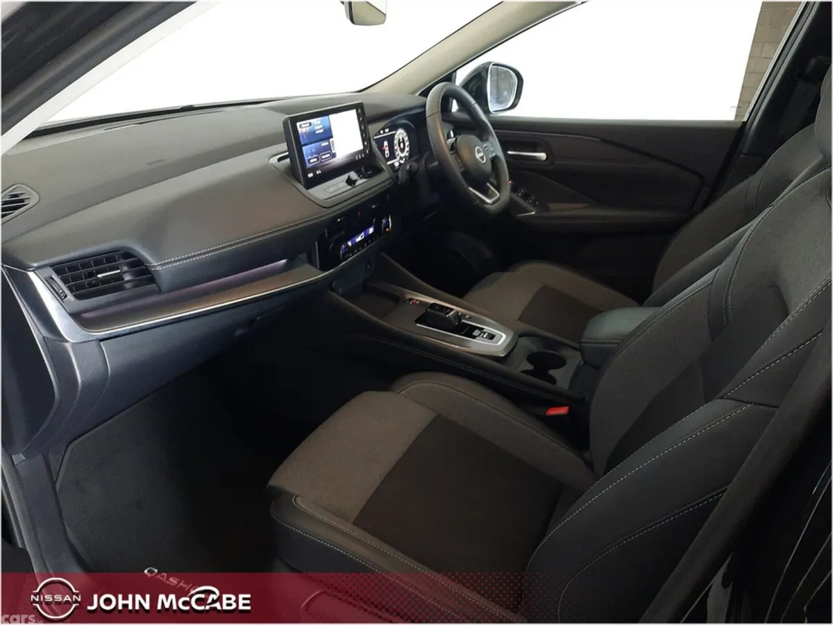 Nissan Qashqai MPV, Petrol Hybrid, 2025, Black