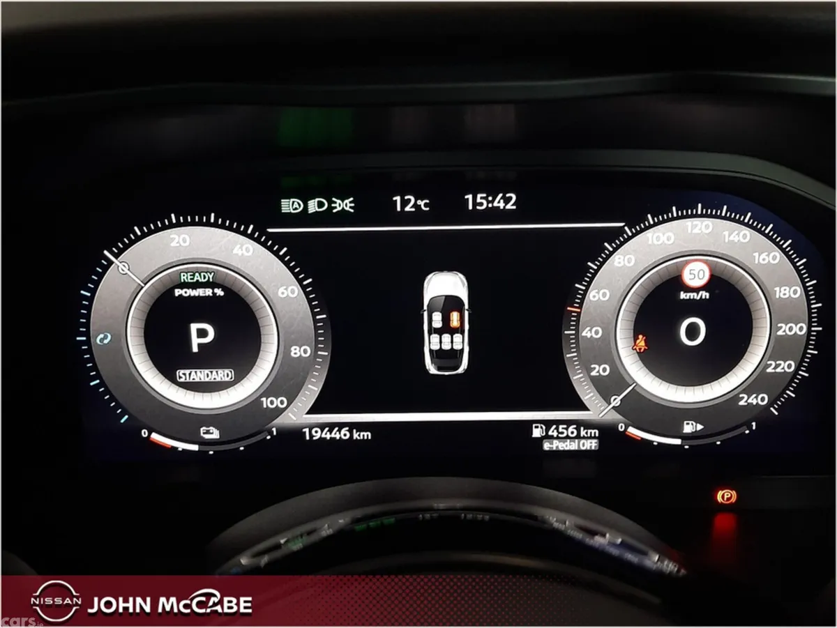 Nissan Qashqai MPV, Petrol Hybrid, 2025, Black