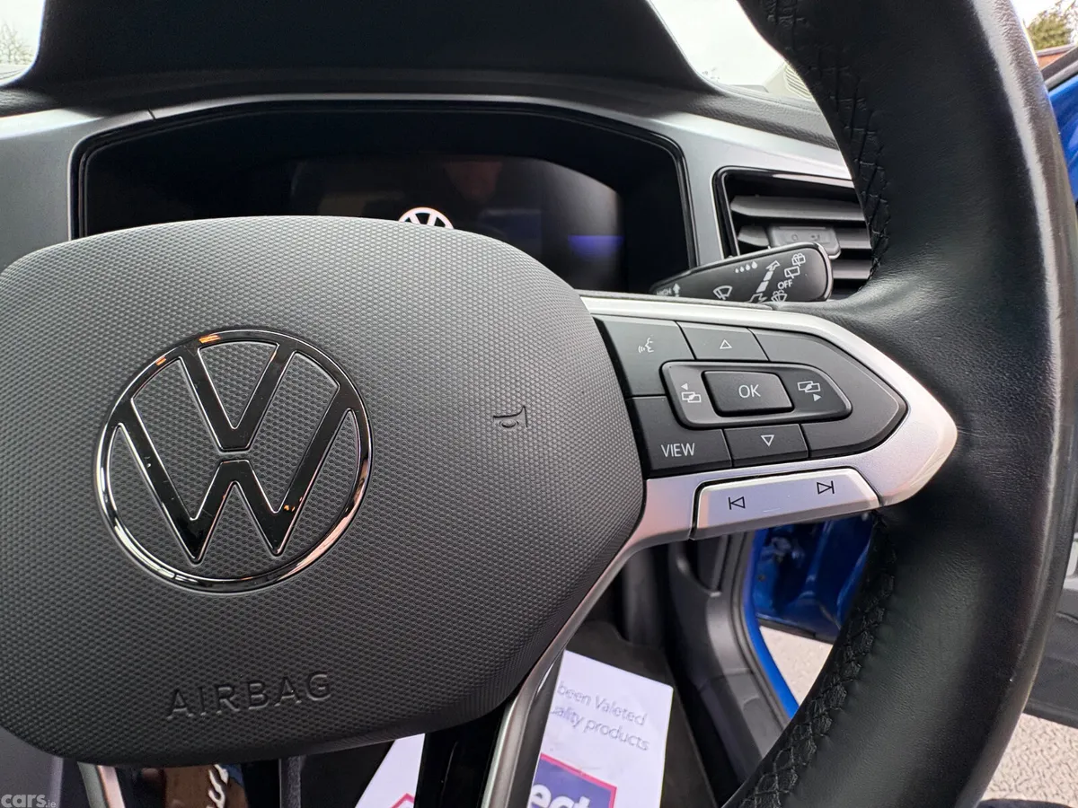 Volkswagen T-Roc SUV, Petrol, 2023, Blue