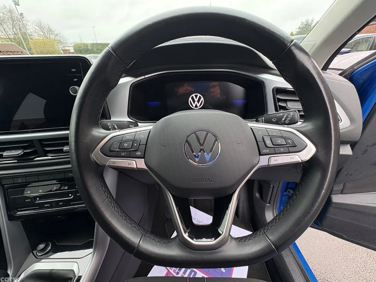 Volkswagen T-Roc SUV, Petrol, 2023, Blue