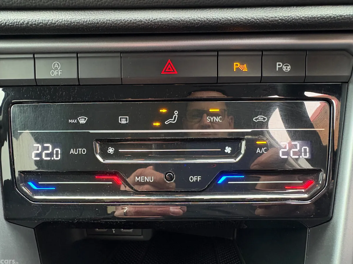 Volkswagen T-Roc SUV, Petrol, 2023, Blue