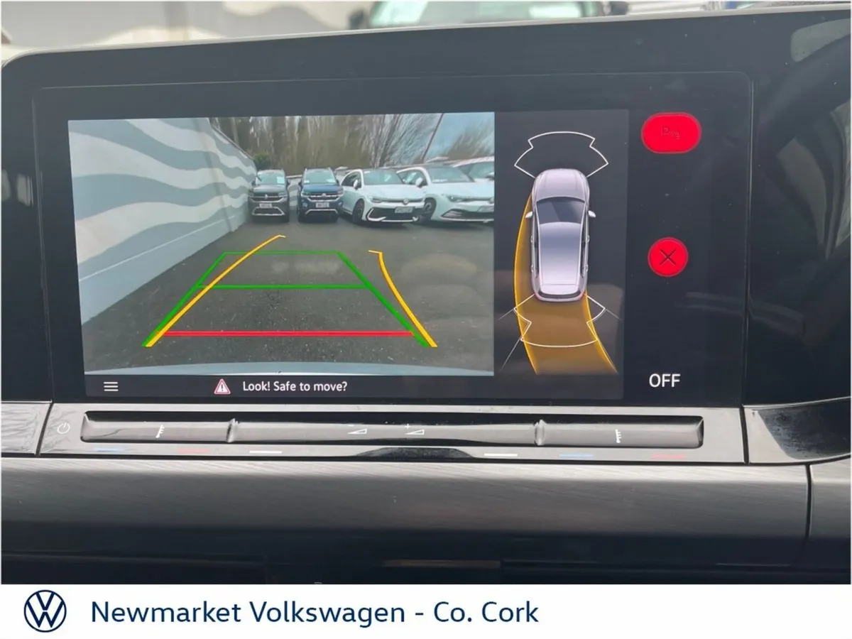 Volkswagen Golf Hatchback, Diesel, 2023, Silver