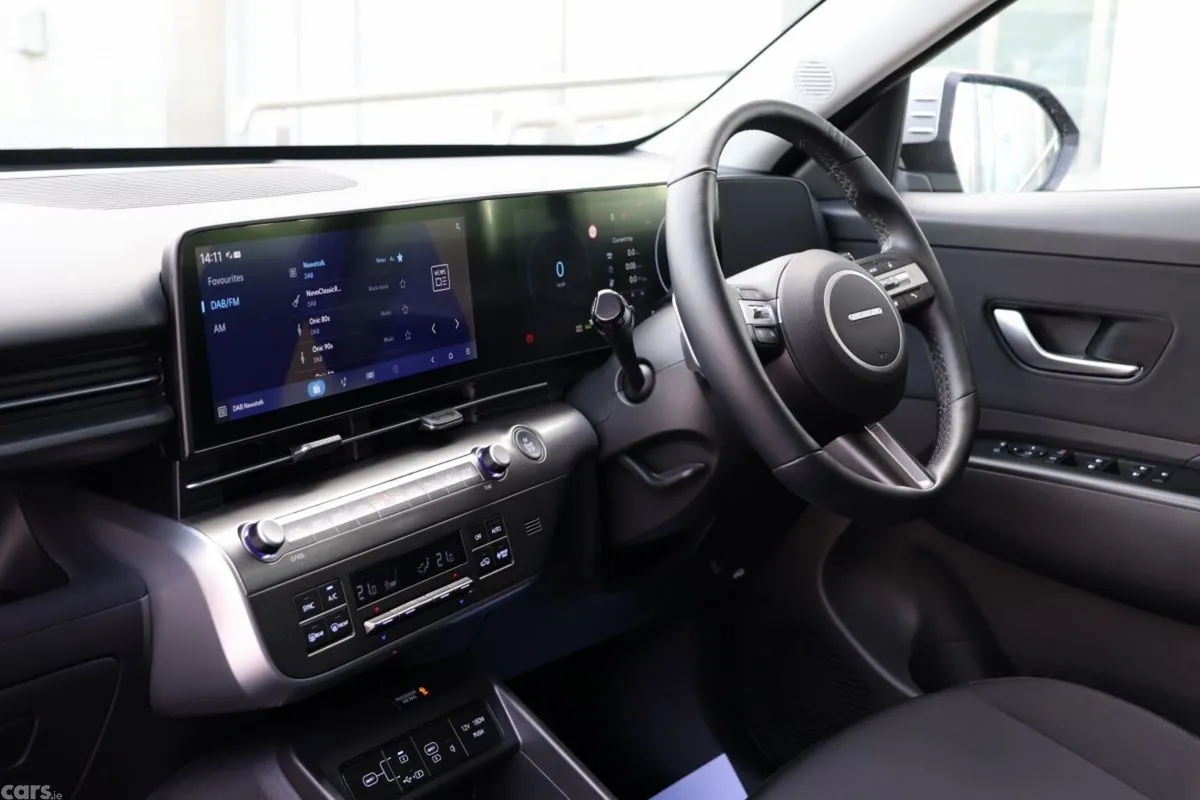 Hyundai KONA MPV, Electric, 2024, Silver