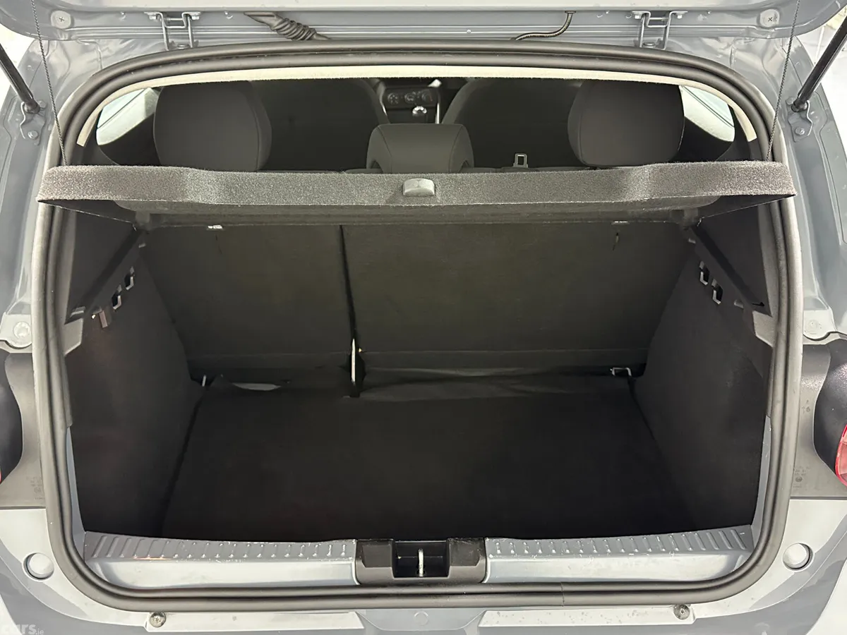 Dacia Sandero Hatchback, Petrol, 2024, Grey