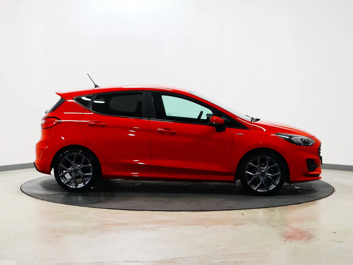 Ford Fiesta Hatchback, Petrol Hybrid, 2024, Red