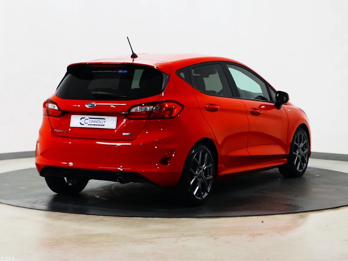 Ford Fiesta Hatchback, Petrol Hybrid, 2024, Red