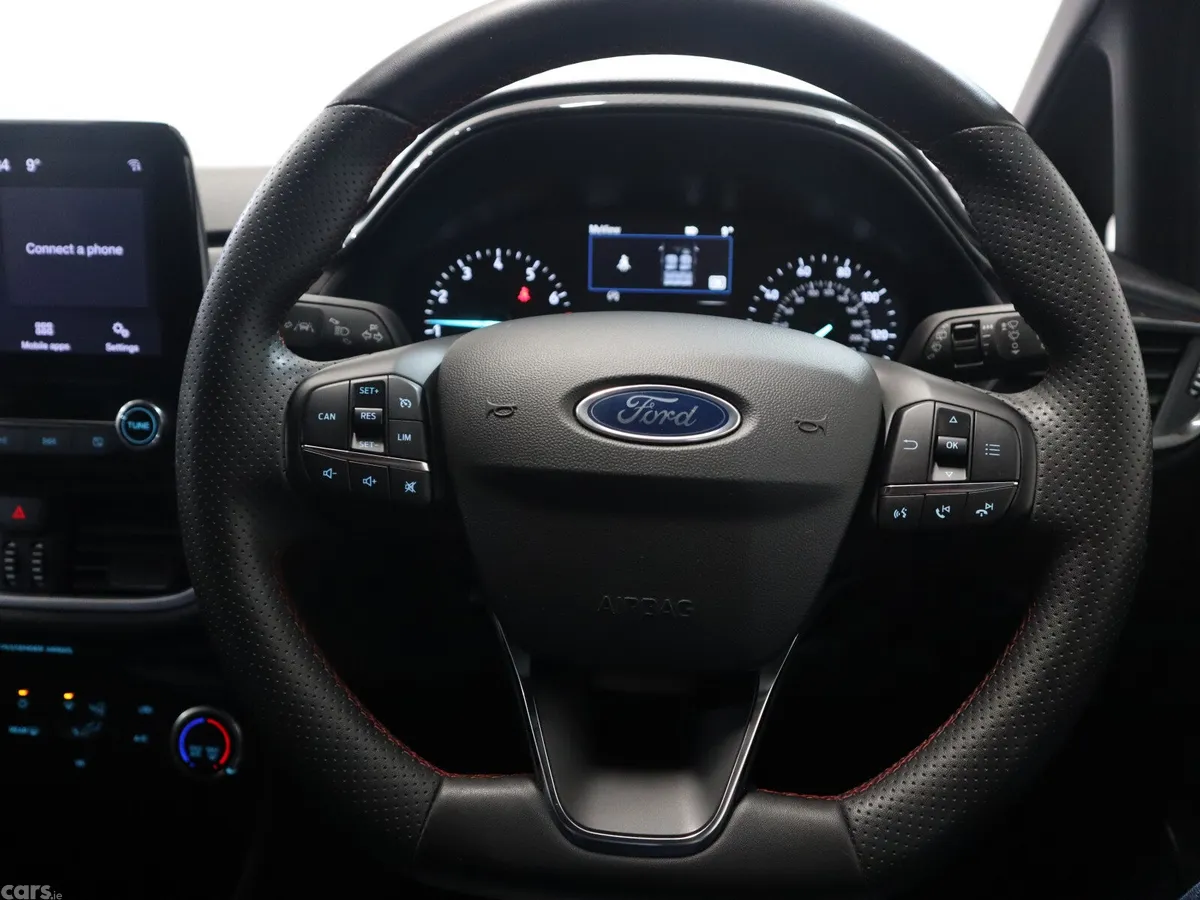 Ford Fiesta Hatchback, Petrol Hybrid, 2024, Red