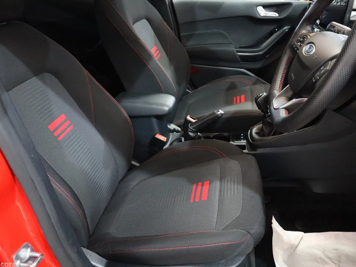 Ford Fiesta Hatchback, Petrol Hybrid, 2024, Red