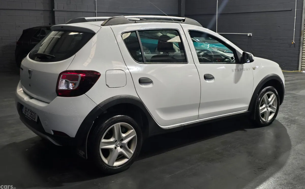 Dacia Sandero Stepway Hatchback, Diesel, 2015, White