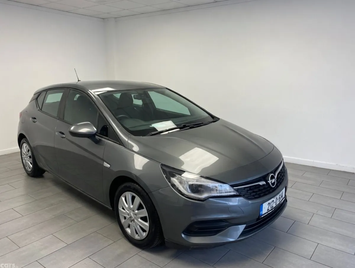 Opel Astra Hatchback, Diesel, 2021, Grey