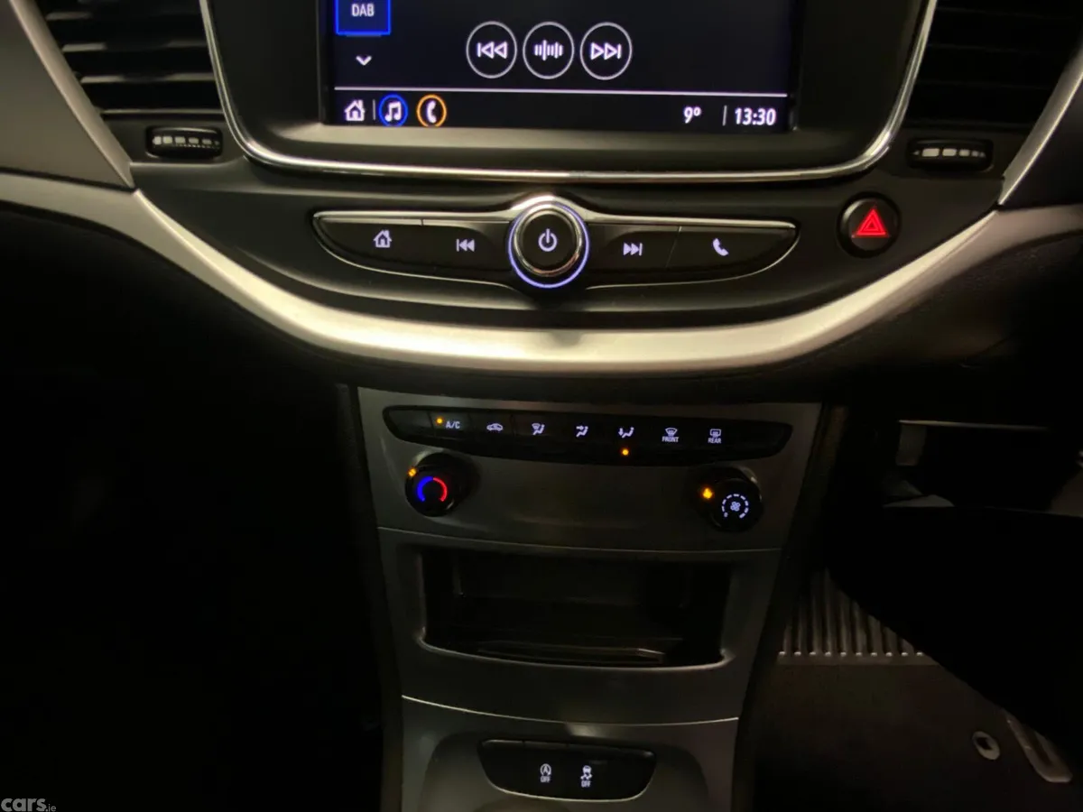 Opel Astra Hatchback, Diesel, 2021, Grey
