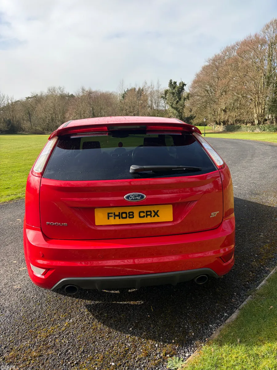 Ford Focus Hatchback, Petrol, 2008, Red