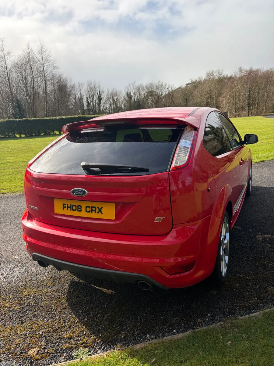 Ford Focus Hatchback, Petrol, 2008, Red