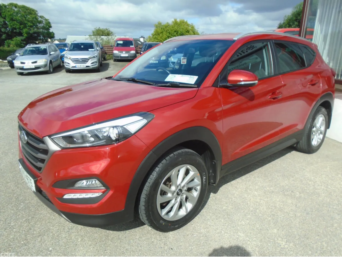 Hyundai Tucson SUV, Diesel, 2016, Red