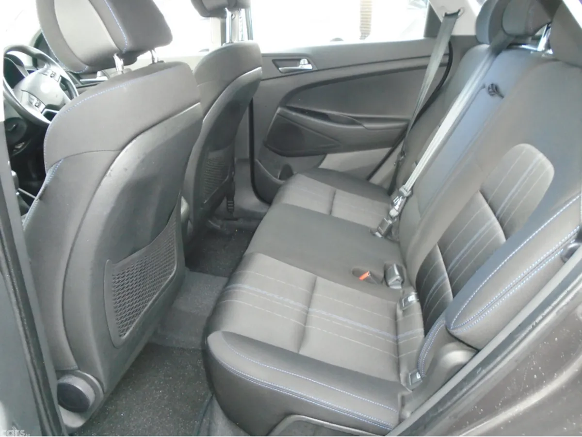 Hyundai Tucson SUV, Diesel, 2016, Red