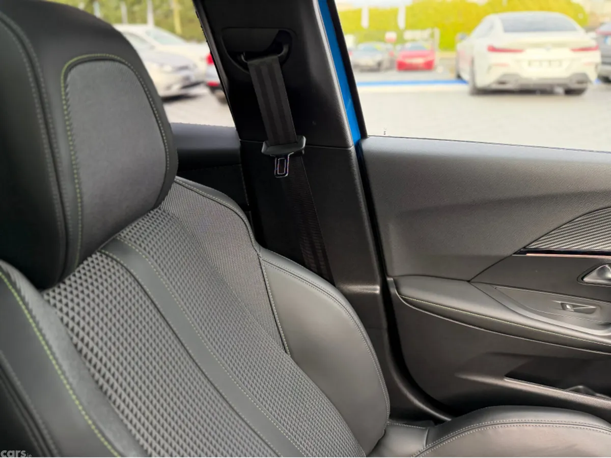 Peugeot 2008 SUV, Petrol, 2023, Blue