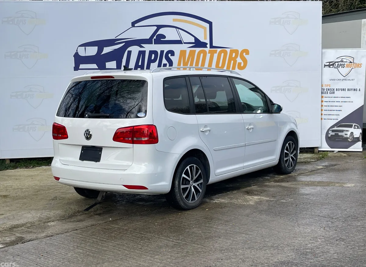 Volkswagen Tiguan MPV, Petrol, 2013, White