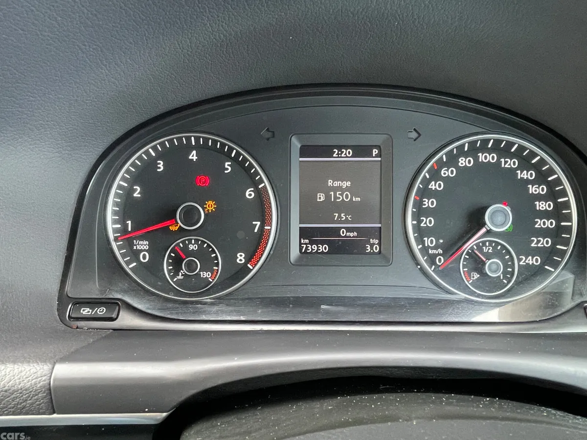 Volkswagen Tiguan MPV, Petrol, 2013, White