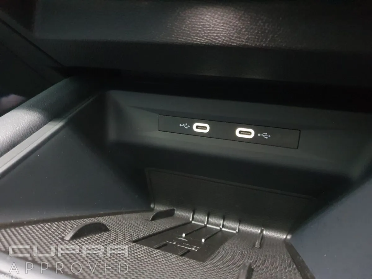 Cupra Leon Estate, Diesel, 2025, Blue