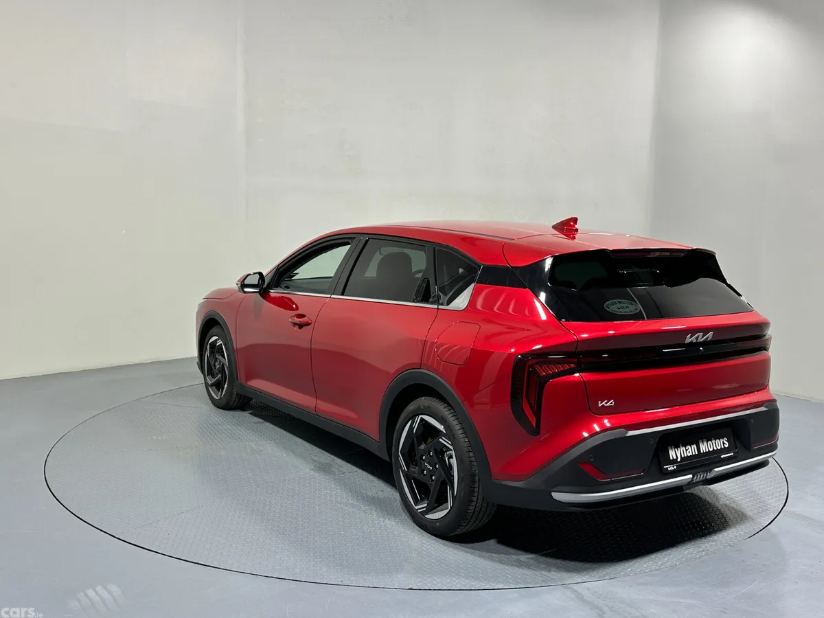 Kia K4 Hatchback, Petrol, 2026, Red