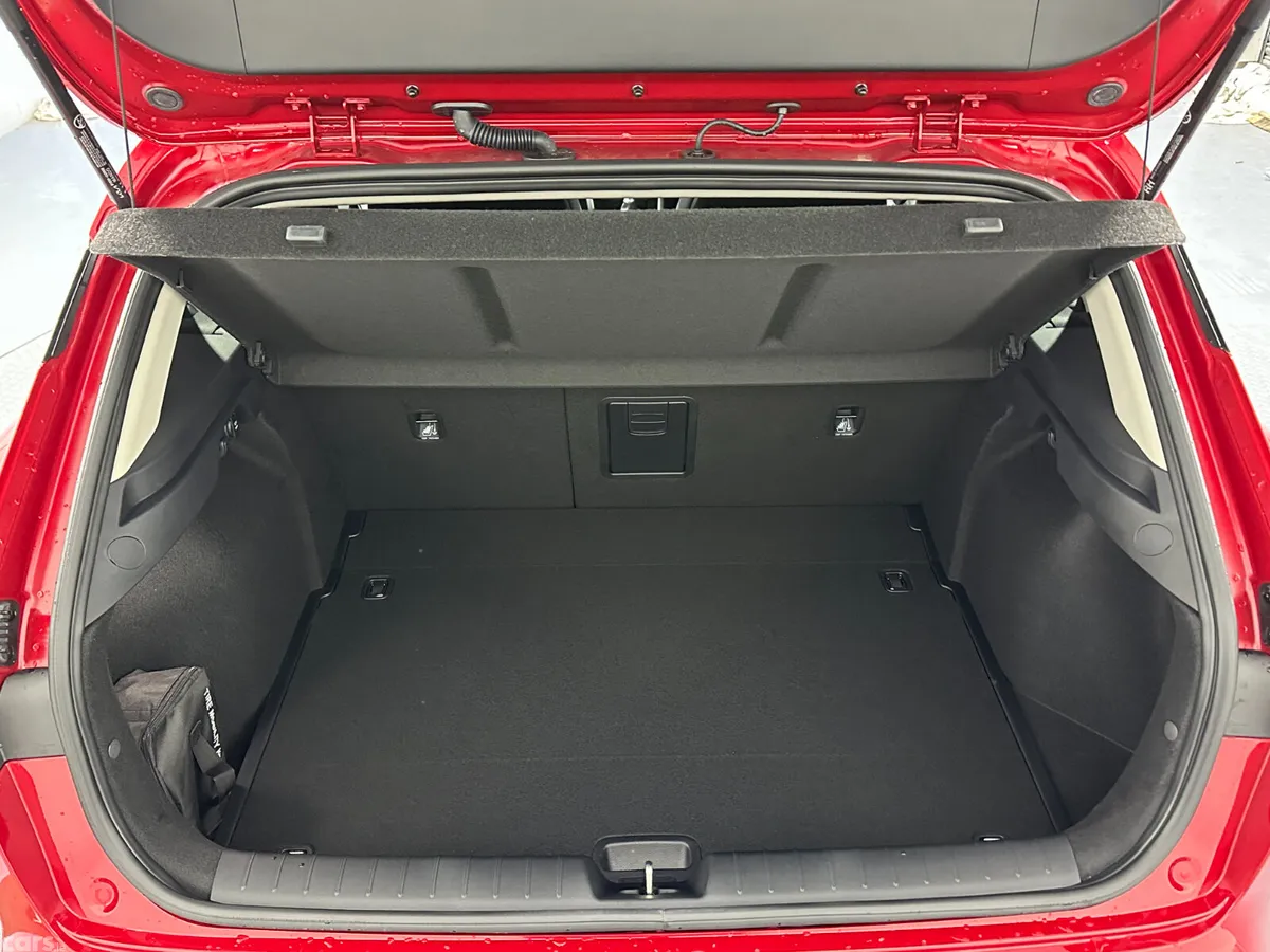 Kia K4 Hatchback, Petrol, 2026, Red