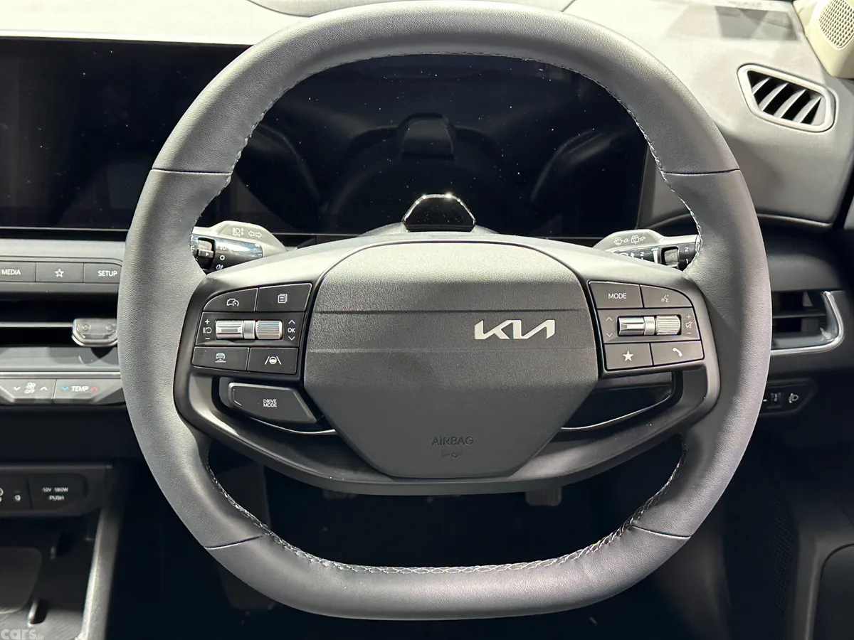 Kia K4 Hatchback, Petrol, 2026, Red