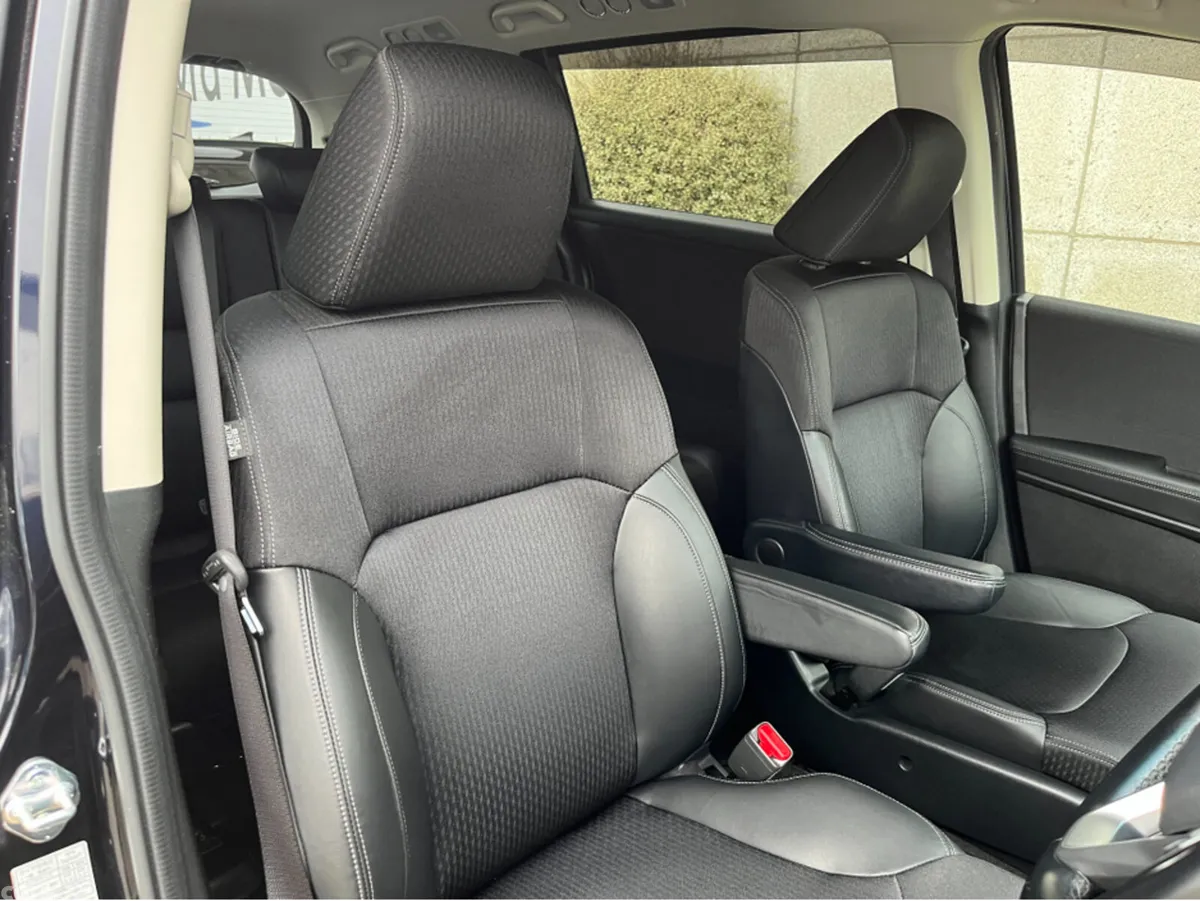 Honda Odyssey MPV, Petrol Hybrid, 2021, Black