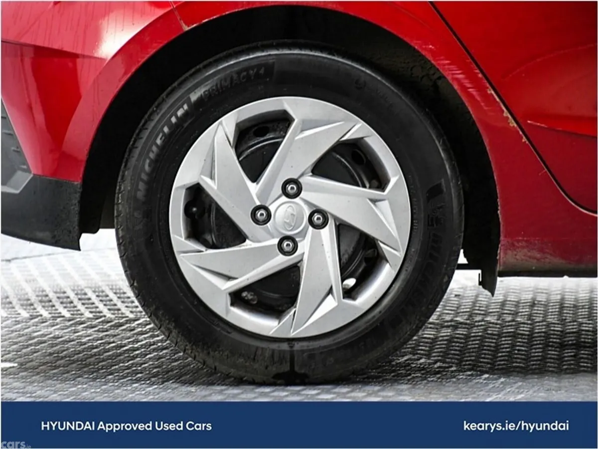 Hyundai i20 Hatchback, Petrol, 2024, Red