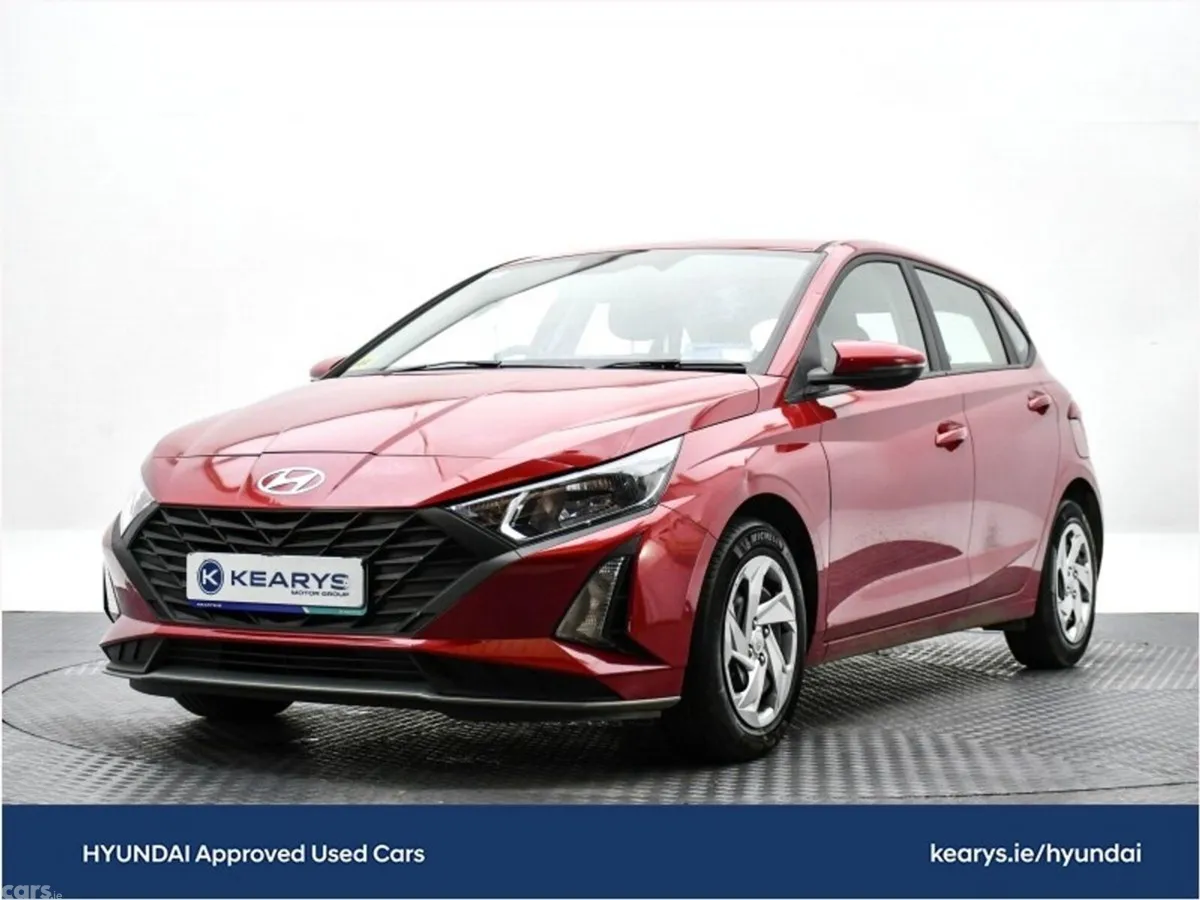 Hyundai i20 Hatchback, Petrol, 2024, Red