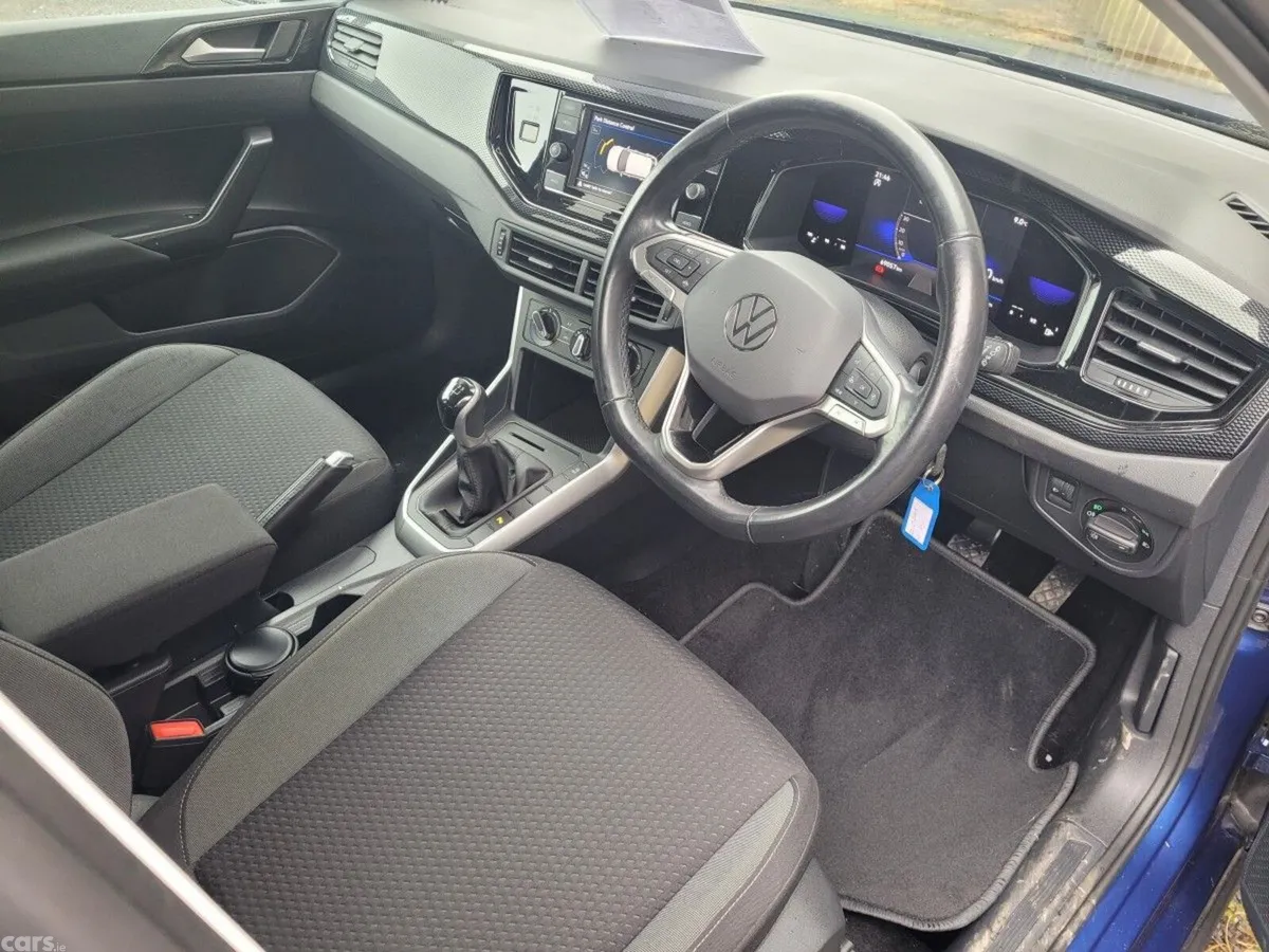 Volkswagen Taigo SUV, Petrol, 2022, Blue