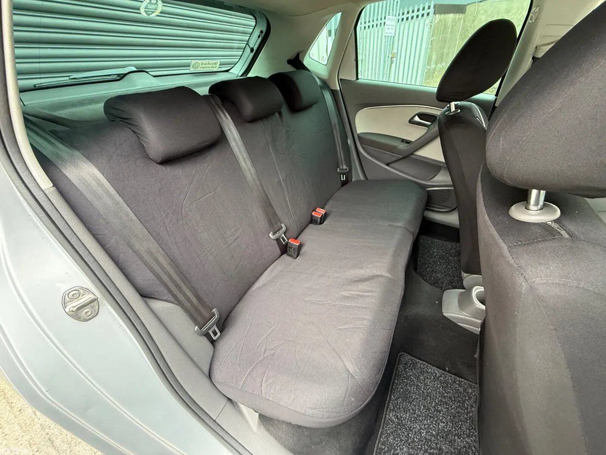 Volkswagen Polo Hatchback, Petrol, 2015, Silver