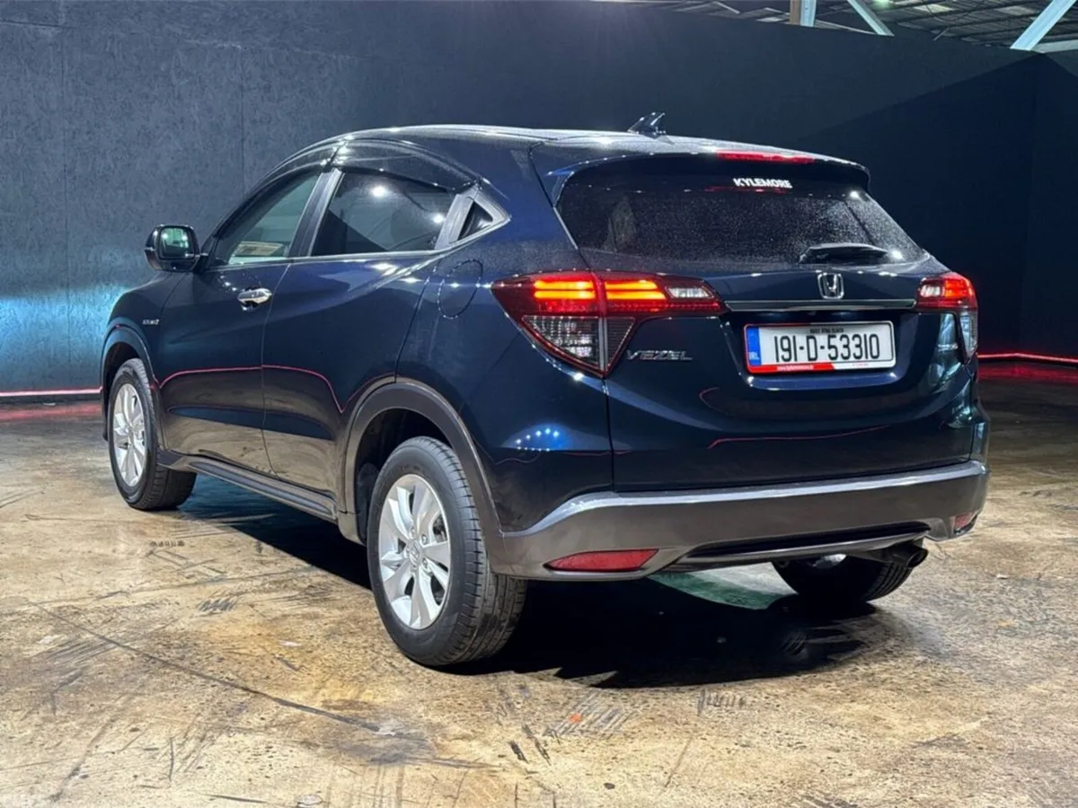 Honda Vezel SUV, Petrol Hybrid, 2019, Blue