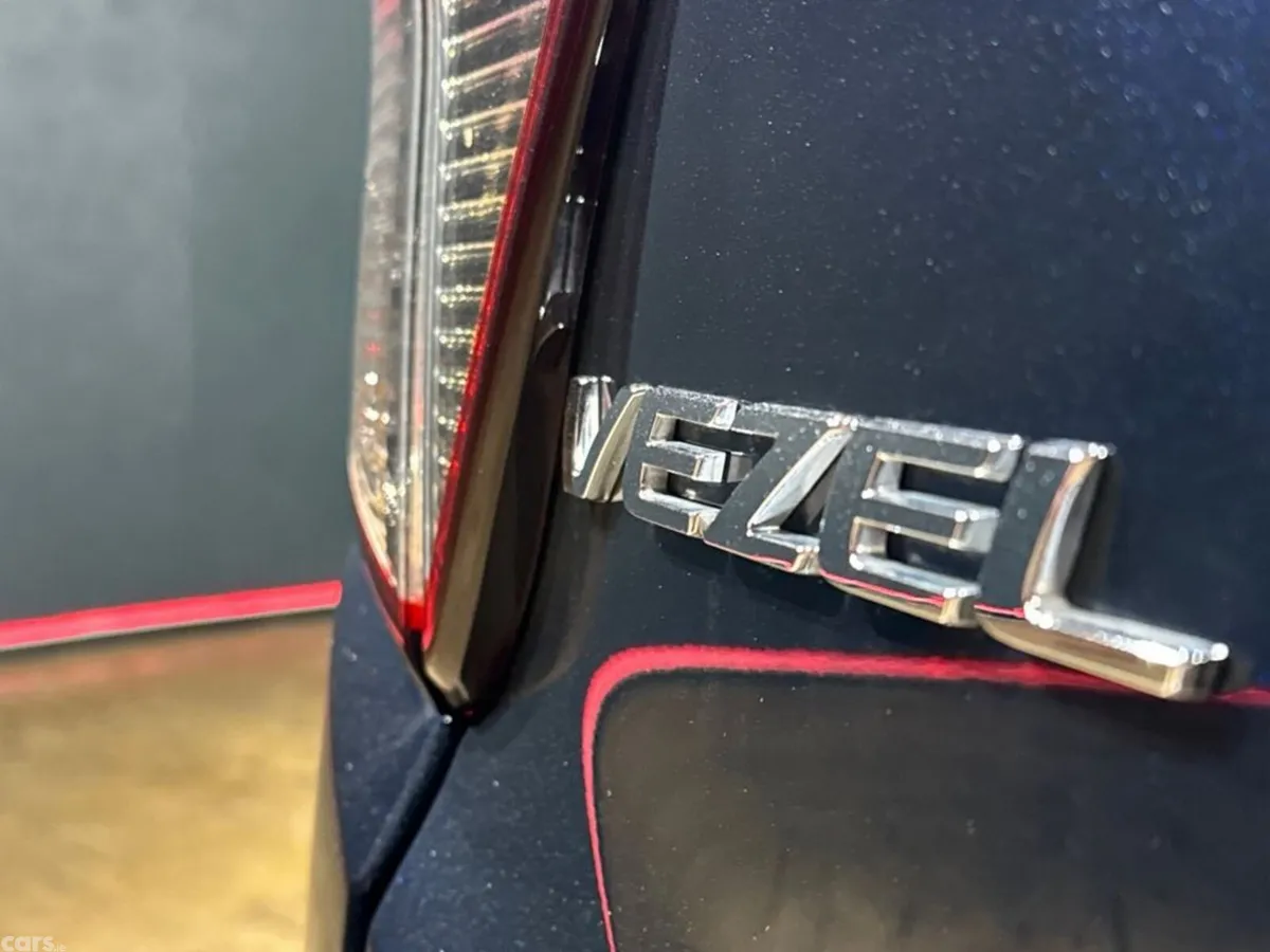 Honda Vezel SUV, Petrol Hybrid, 2019, Blue