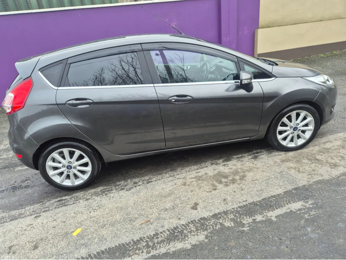 Ford Fiesta Hatchback, Diesel, 2016, Grey