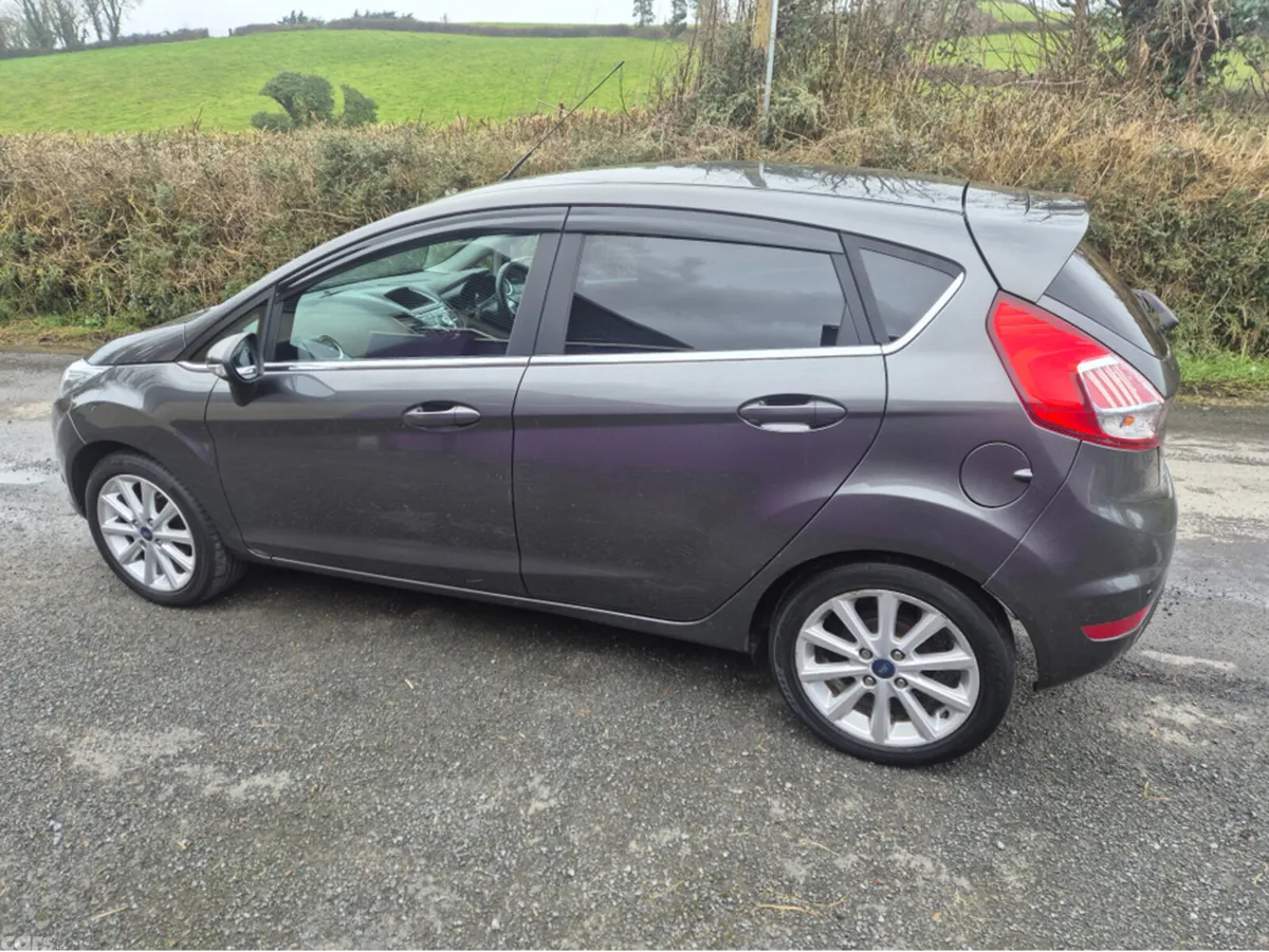 Ford Fiesta Hatchback, Diesel, 2016, Grey