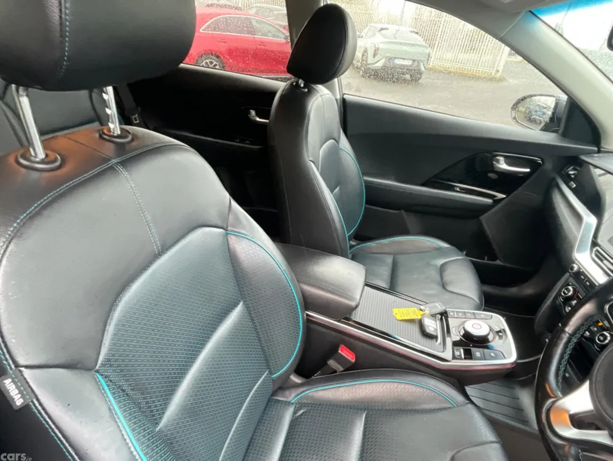 Kia e-Niro SUV, Electric, 2020, Grey