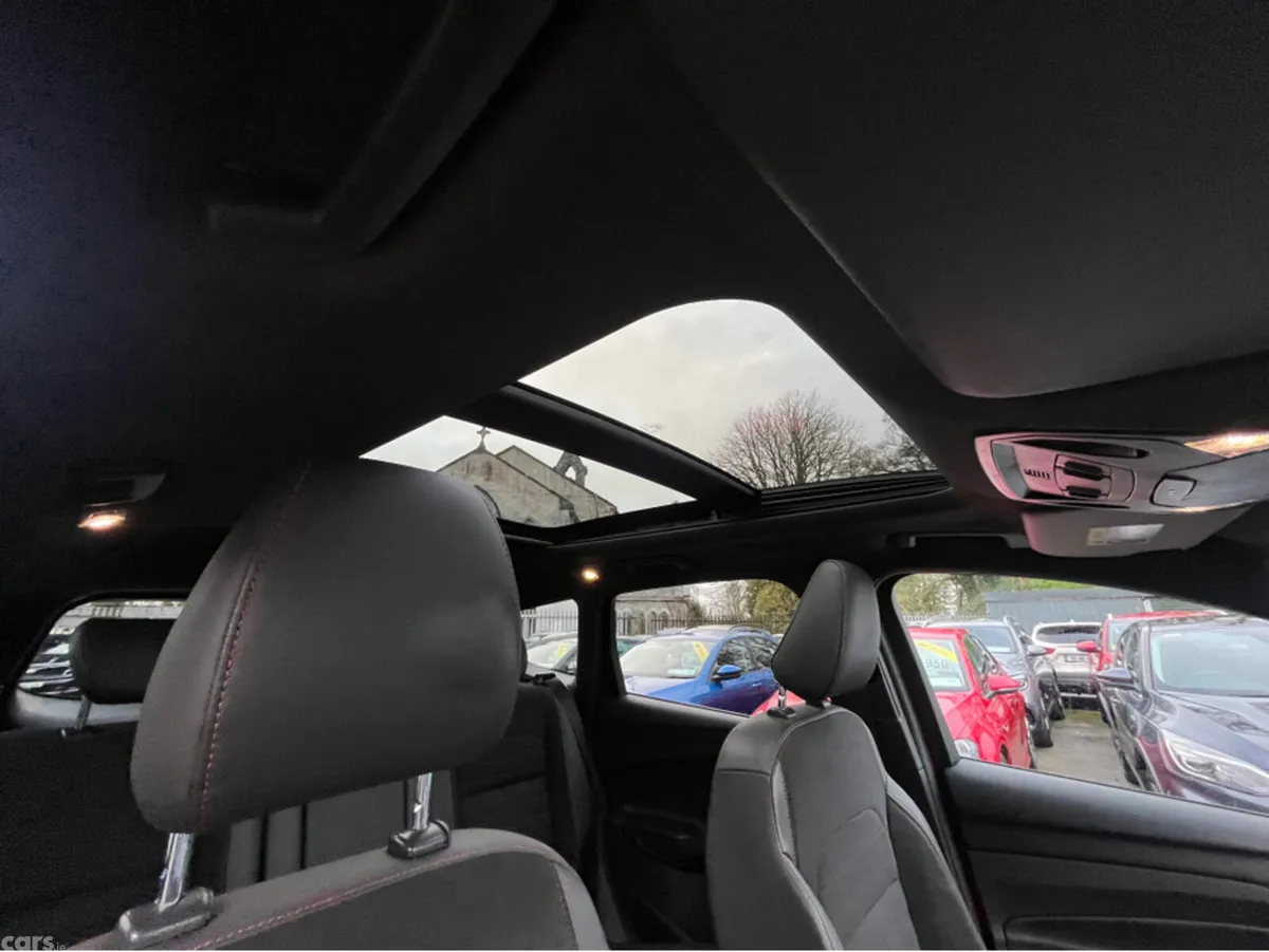 Ford Kuga SUV, Diesel, 2018, Red
