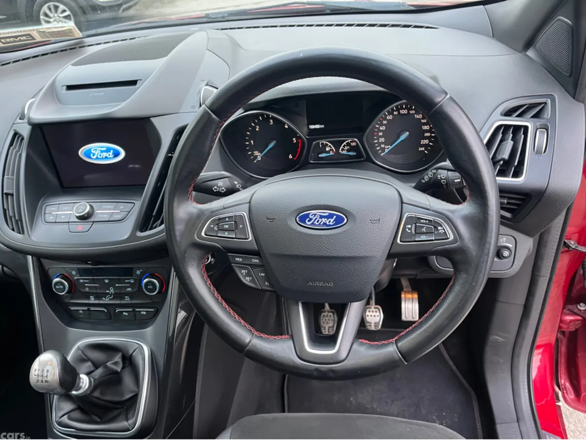 Ford Kuga SUV, Diesel, 2018, Red